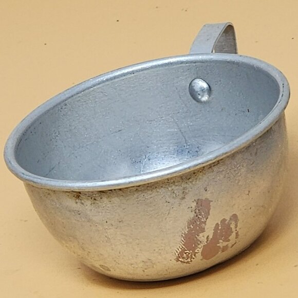 Vintage Aluminum Childrens Kitchenware Set Kittens Who Lost Their Mittens - Picture 7 of 15